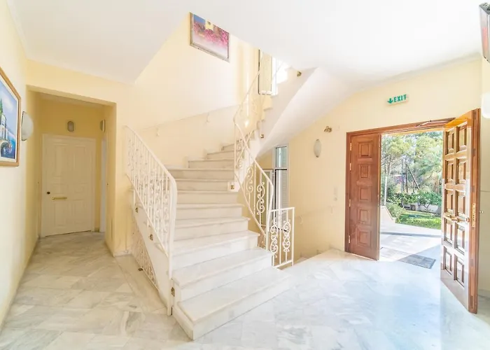 St Nicholas A1 Superior Two I Dafnila