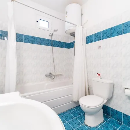 St Nicholas A1 Superior Two I * Dafnila